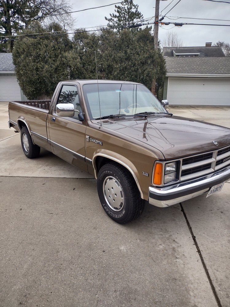 1989 Dodge Dakota