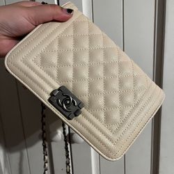 Chanel bag (damaged) 