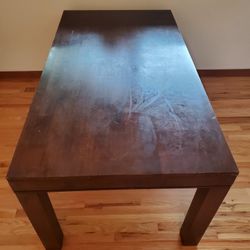 4 Chairs + Dinning Table 66x36" (Solid Wood +veneer)