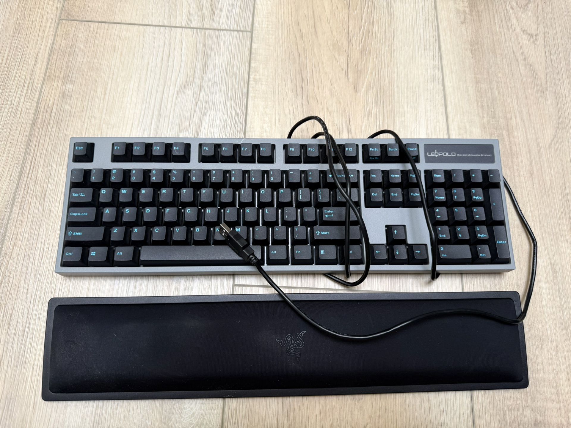 Leopold LC900R mechanical keyboard