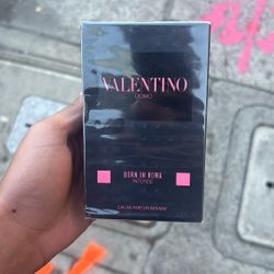 Valentino Perfume 
