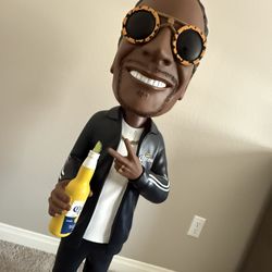 Giant Snoop Dogg Corona Bobble Head 