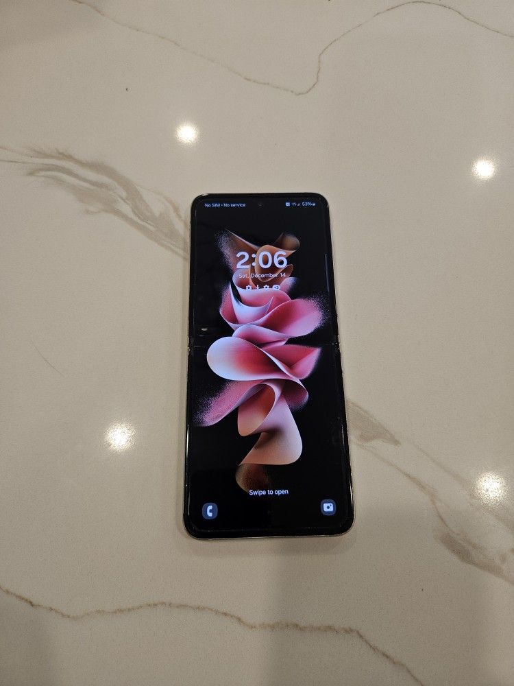 Unlocked AT&T Samsung Z Flip 3 In Great Condition Clean IMEI