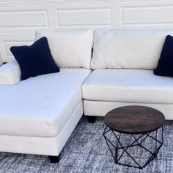 Sectional Couch With Chaise