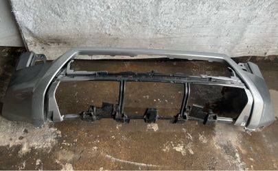 2024-2026 Toyota Tacoma Front Bumper cover used