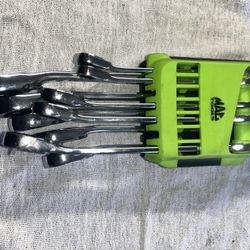 MAC TOOLS 12 PIECE WRENCH SET  MM 12 PT