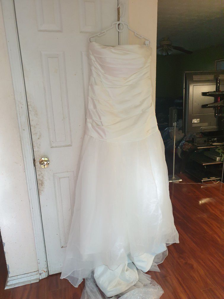 Wedding Dress Size 20 