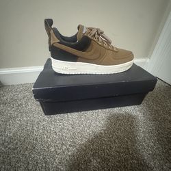 Nike Air Force’s Carhartt             Size:6.5 Us men’s