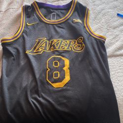 Bryant Jersey Size M