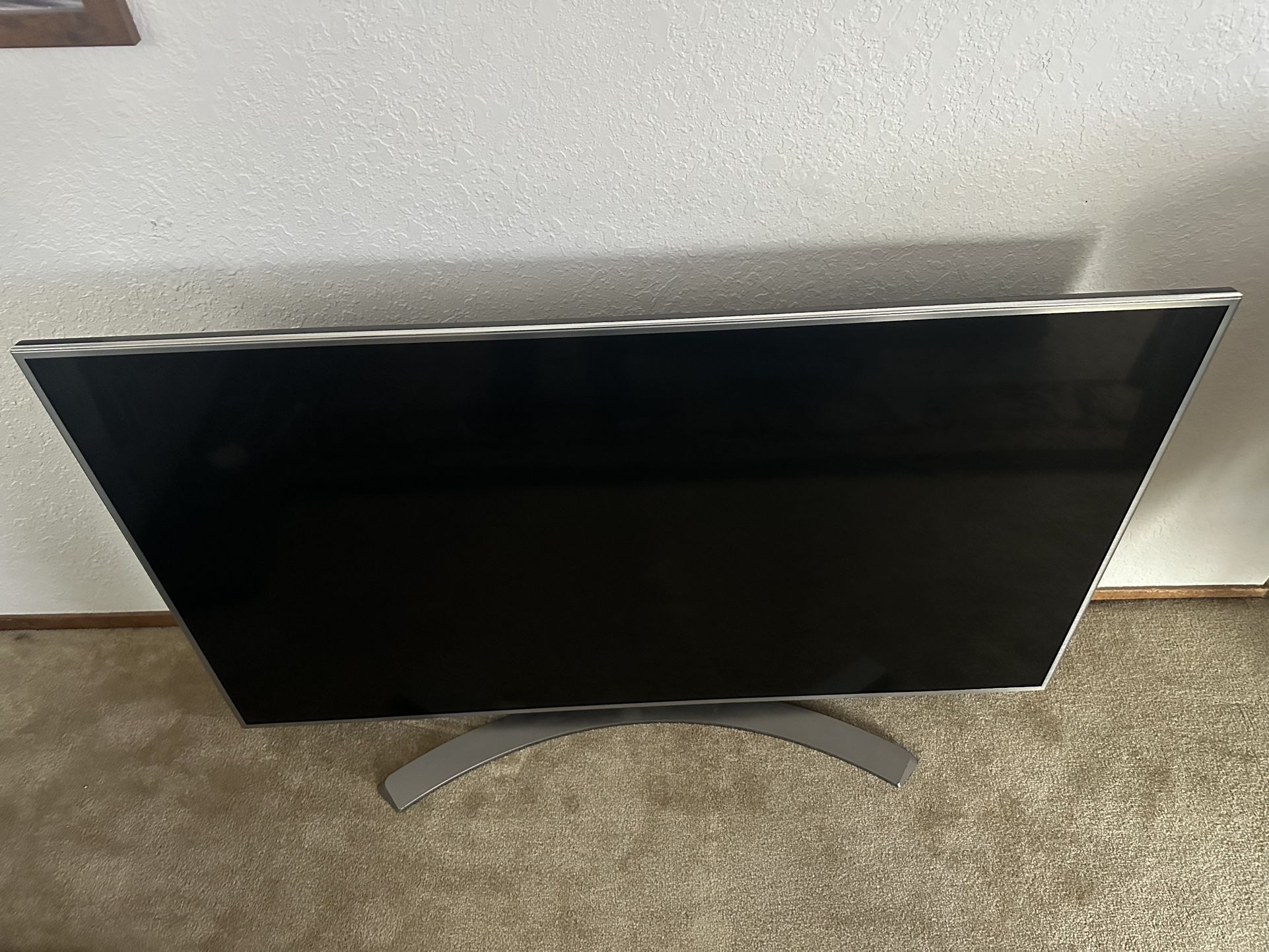 60” LG TV