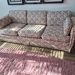 Cozy Couch 