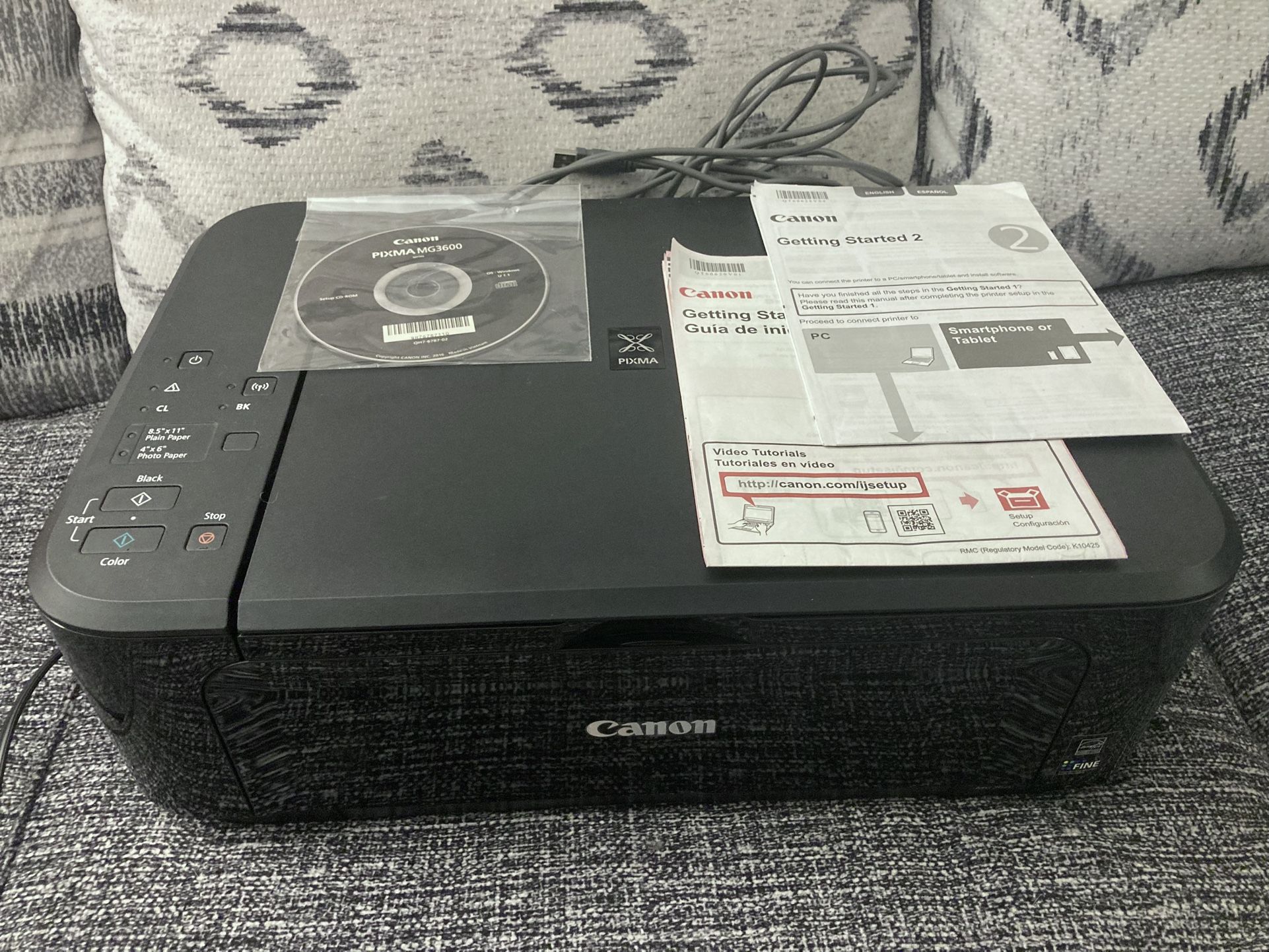 Canon Pixma Printer MG3600 Used CD Instructions Cables Included