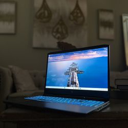 Gaming Laptop RTX 3060 Acer Predator Helios 300 – i7-11800H / 16GB / QHD 165Hz / SSD