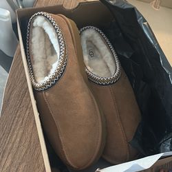 Ugg Slippers 