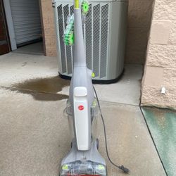 Seminueva Aspiradora Para Lavar Pisos