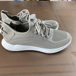 Brand New UNLTD men mesh athletic Sneakers