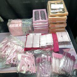 100+ LASHES & ESSENTIALS 