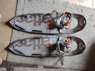 Snow Shoes Brand New Never Used Just Been Sitting