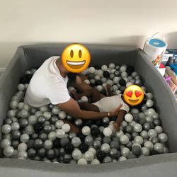 XL Ball Pit 700 Balls