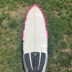 5’4 Surfboard 