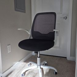 Ergonomic Office Chair. Like New!
