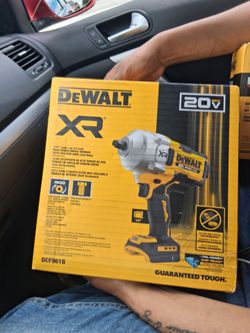 Dewalt impact wrench 1/2 xr