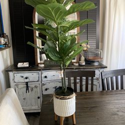 Never Used Faux Fiddle Fig Tree With Extra Pot With Stand 