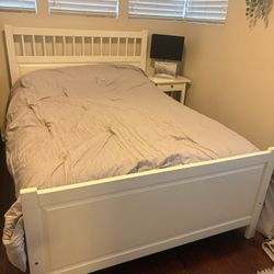 Full Size White Wooden Bed 