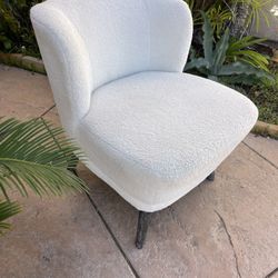 Boucle chair 