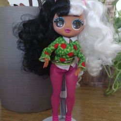 LOL O.M.G Fashion Doll 