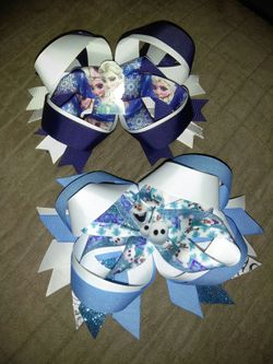 Elsa and Olaf bows