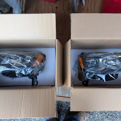 2017-2021 Jeep Grand Cherokee Headlights 