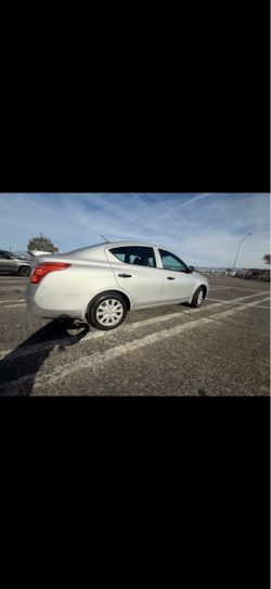 Nissan versa