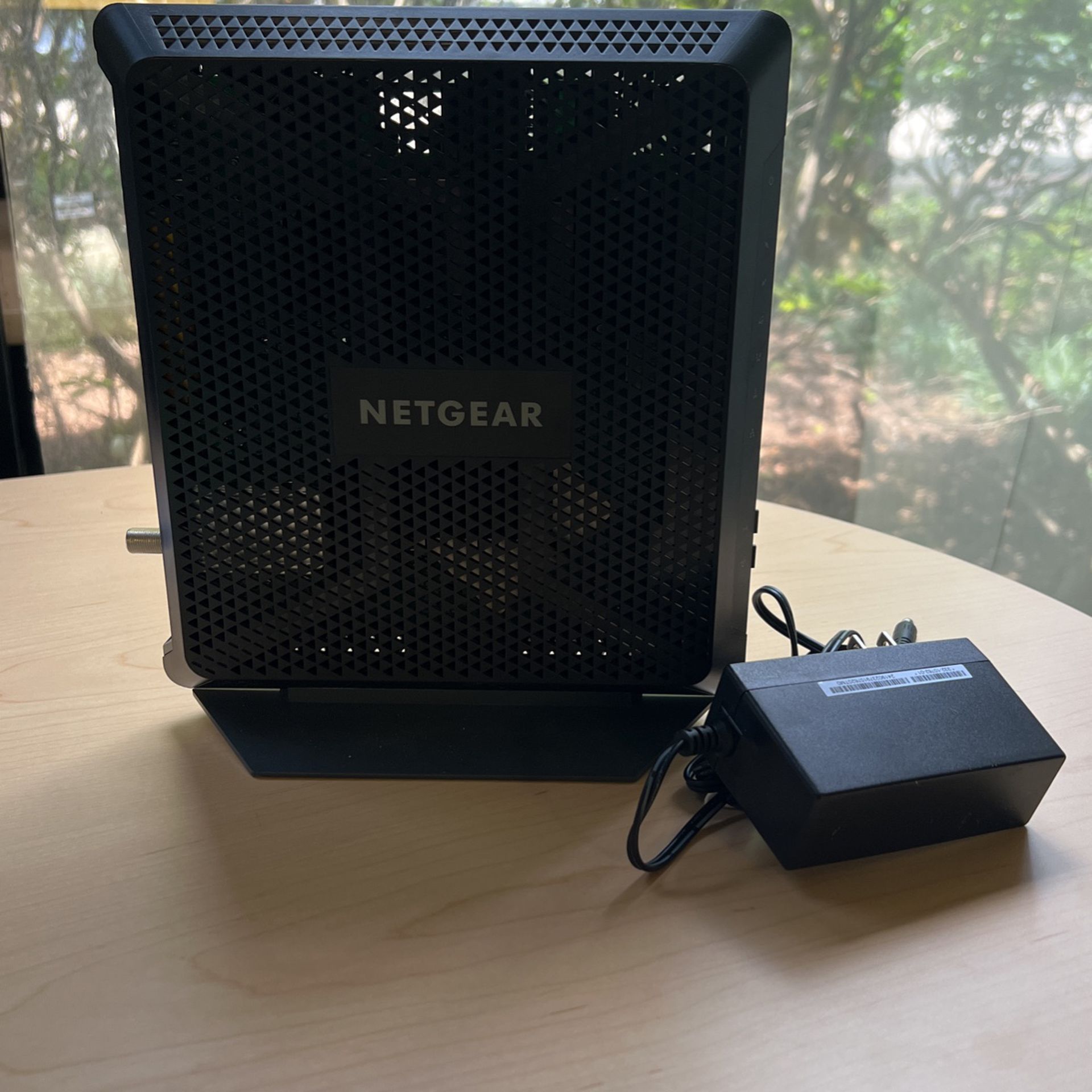Netgear AC1900 WiFi Modem Router