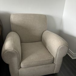 Pottery Barn Manhattan swivel Sofa Chair