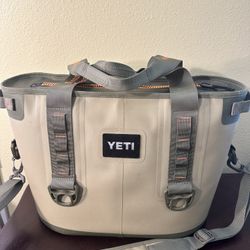 Yeti Cooler 30 Tan And Green Excellent Conditions 