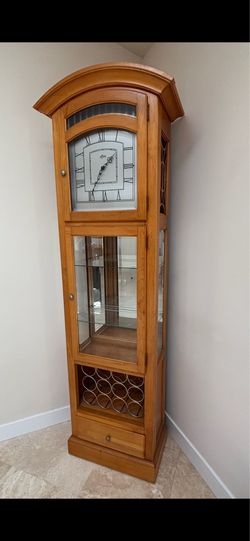 Ridgeway Clock/Wine Rack, with glass display shelves