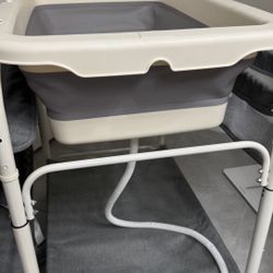 Baby Bathtub And Changing Table