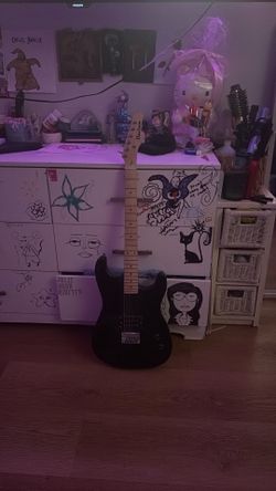 Black  electric guitar