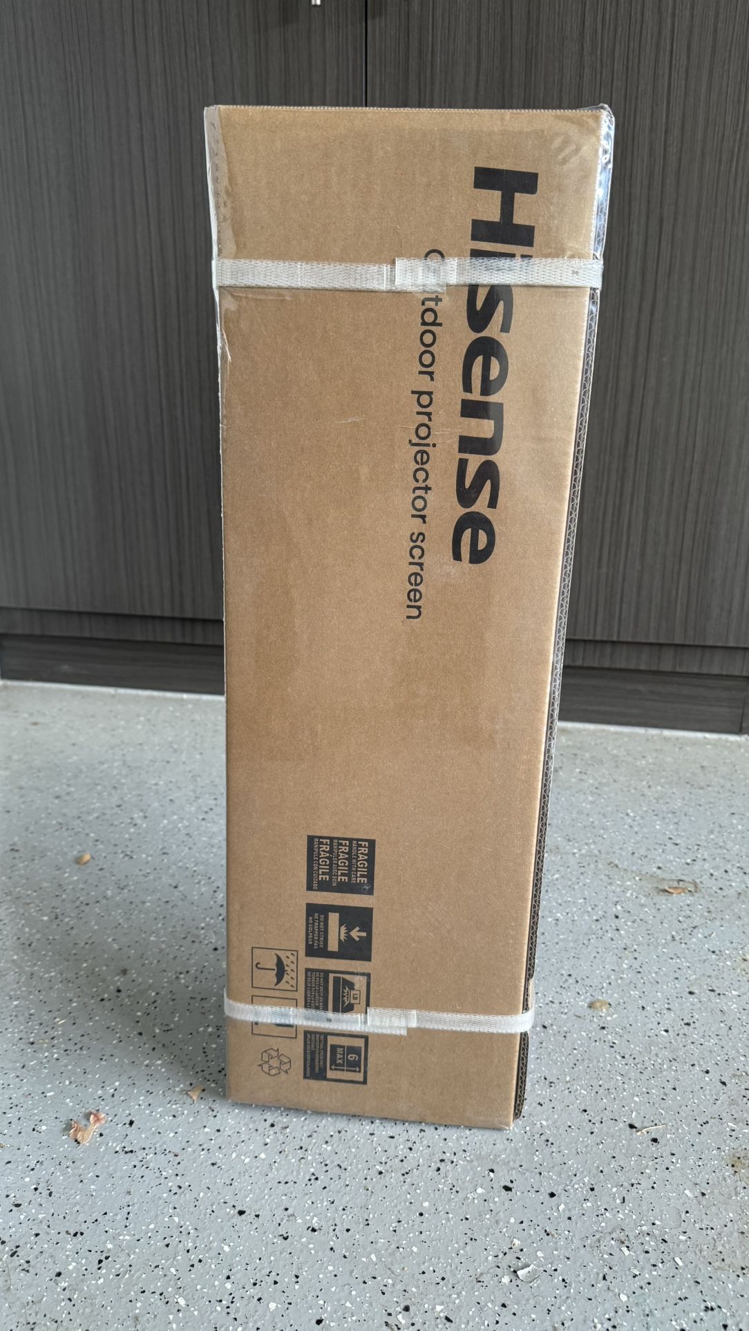 Hisense Outdoor 4K Screen - Brand new