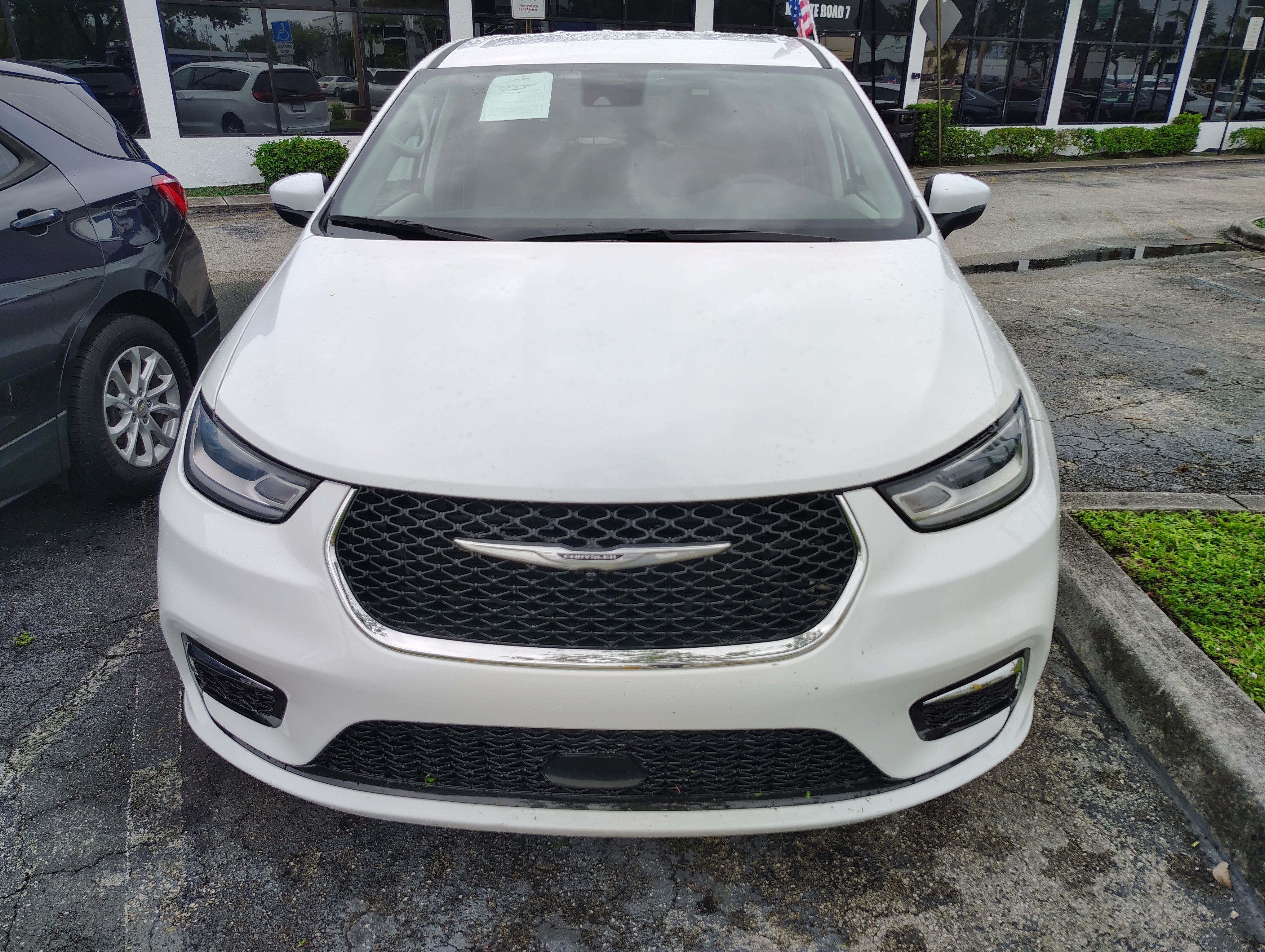 2023 Chrysler Pacifica