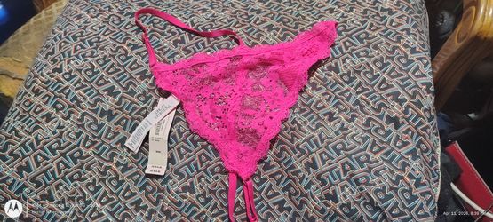 Victoria's Secret V String (M)