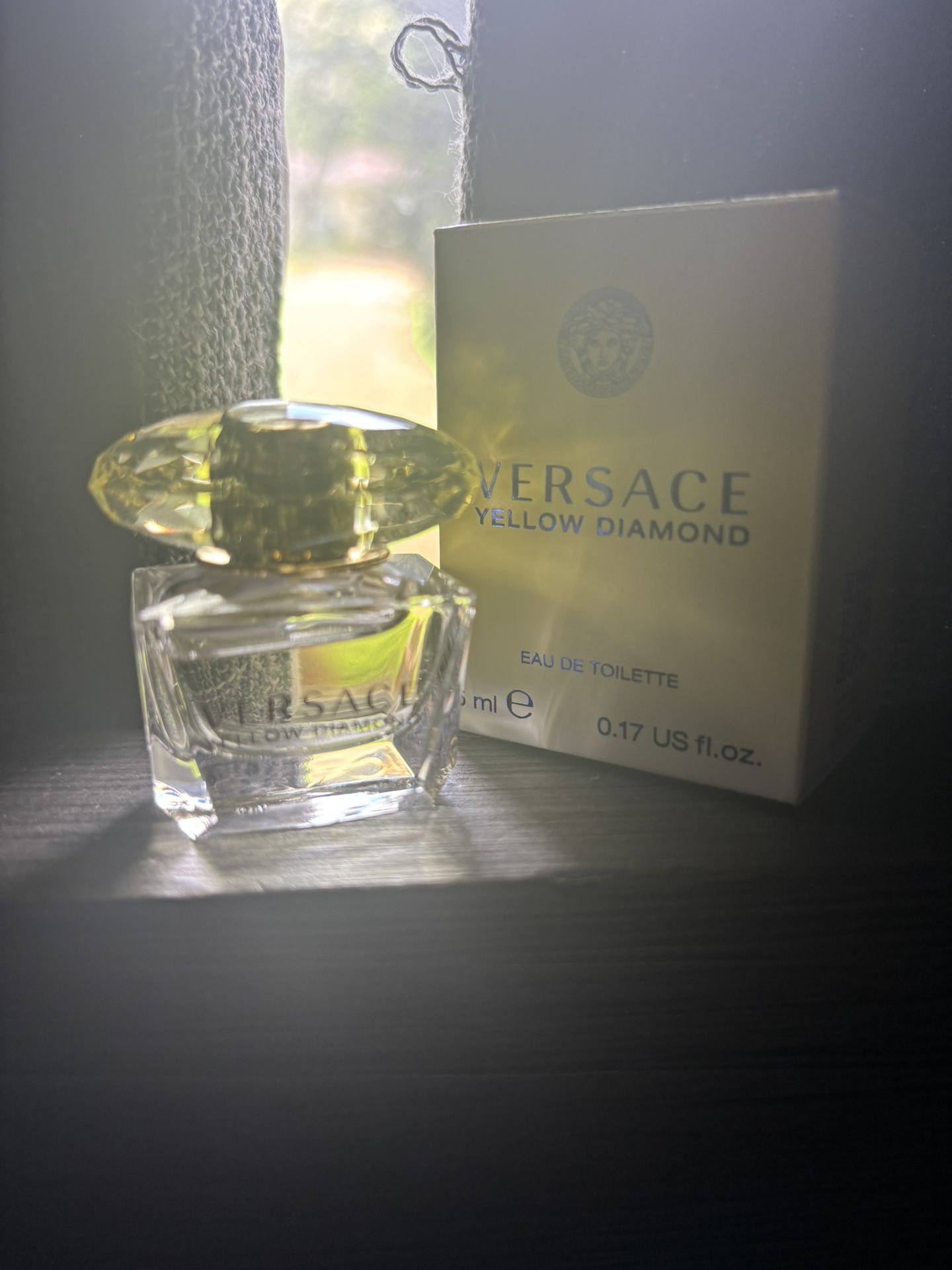 Versace Yellow Diamond Perfume