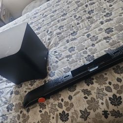  70 $Jbl Cinema Sb450.  Souround Spund Speker