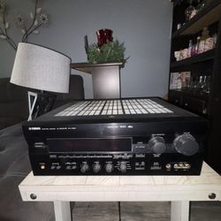 audio receiver  Yamaha RX-V955 4 channels