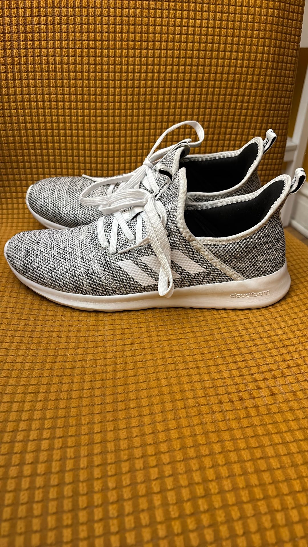 Adidas Cloud foam Comfort Running Shoes