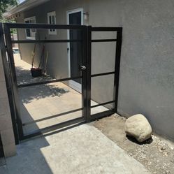 Metal Gate Frame 