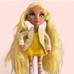 Rainbow High Jr High doll Sunny Madison 