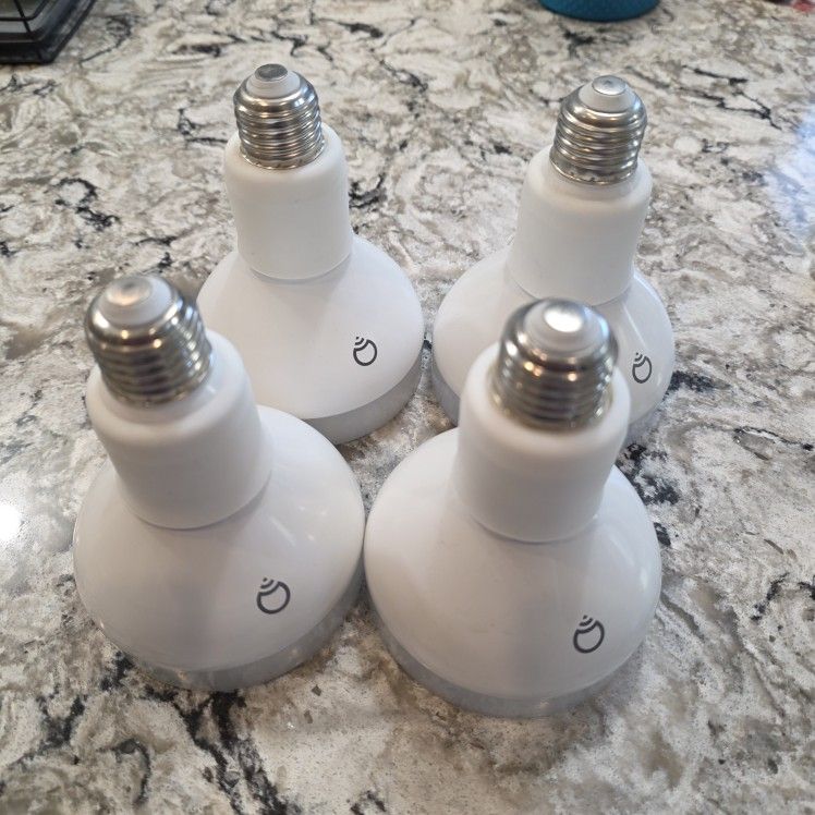 Lifx Smart BR30 Light Bulbs (4)