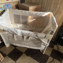 Arms Reach Co Sleeper Bassinet 